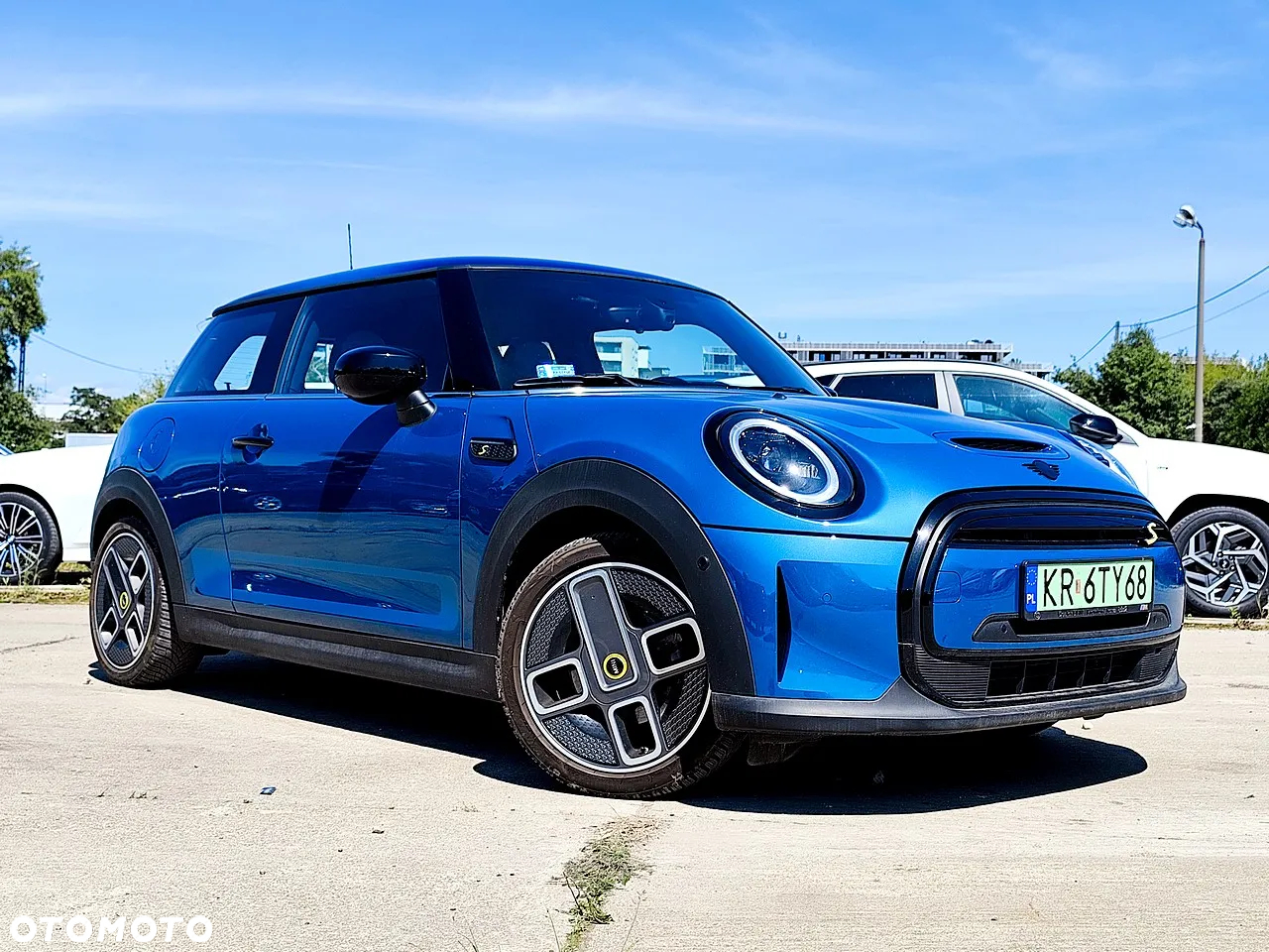MINI Cooper SE Classic Trim - 3