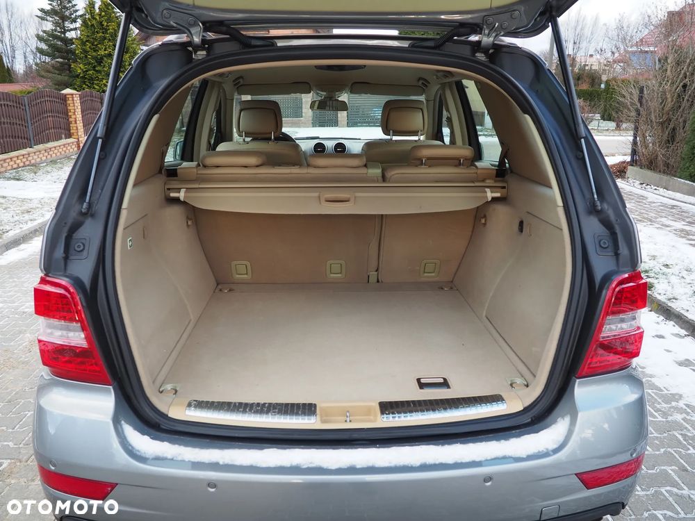 Mercedes-Benz ML - 19