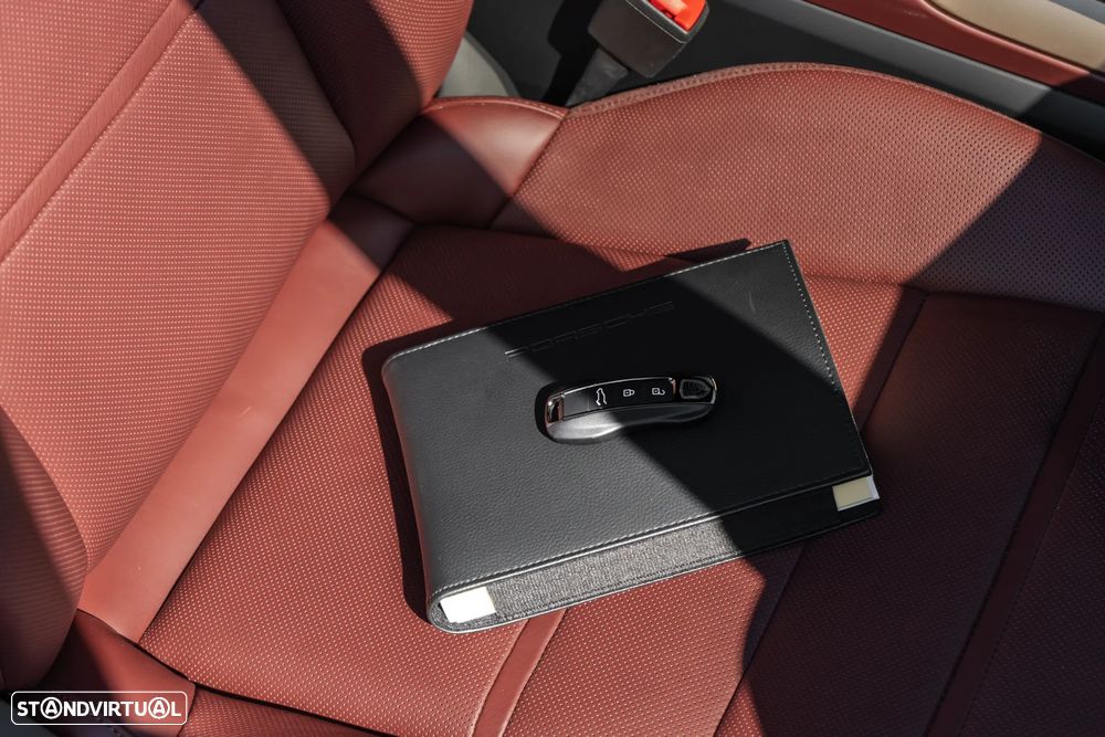 Porsche Cayenne Turbo E-Hybrid - 30