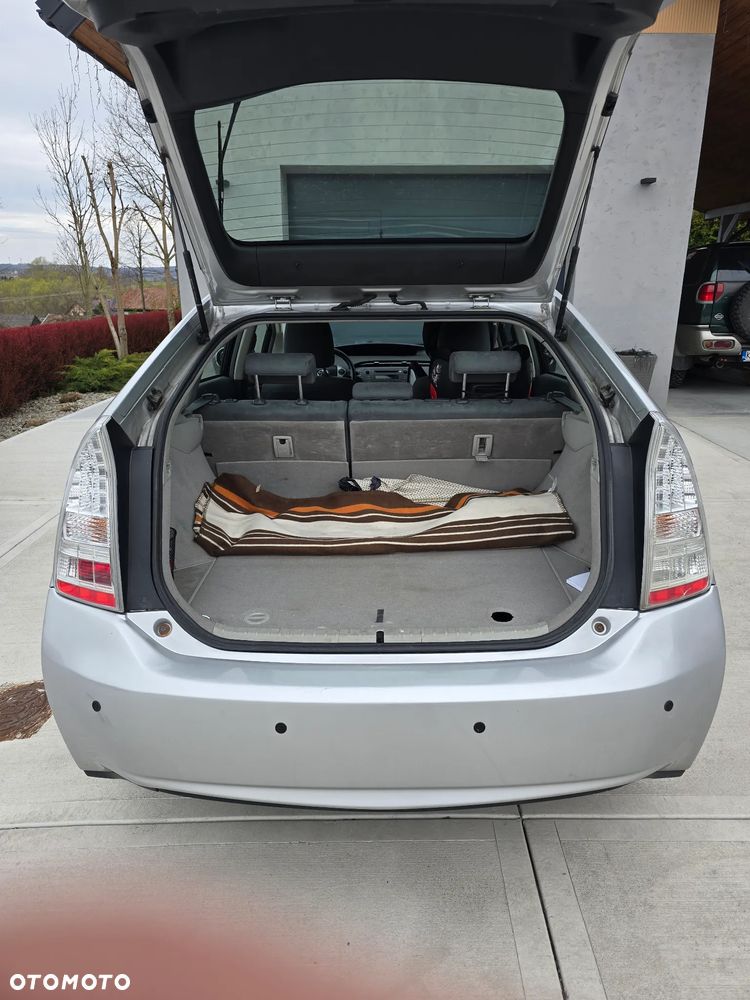 Toyota Prius 1.8 HSD Luna - 16