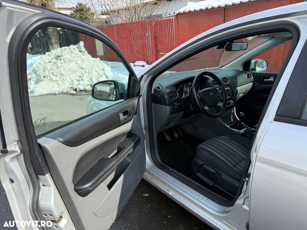 Ford Focus 1.8 TDCI Trend - 8