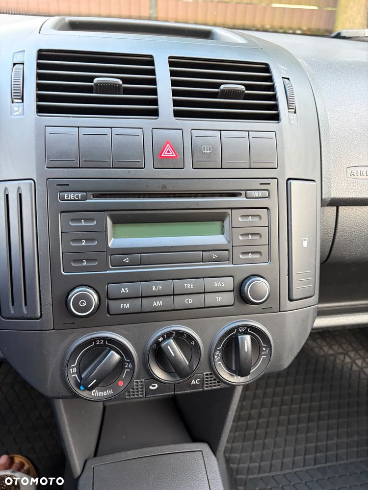 Volkswagen Polo - 6