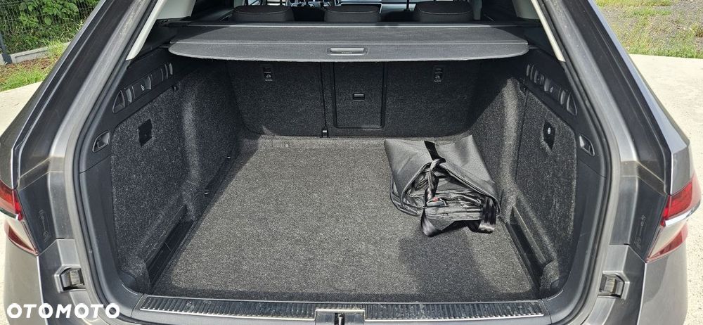 Skoda Superb 2.0 TSI Style DSG - 37