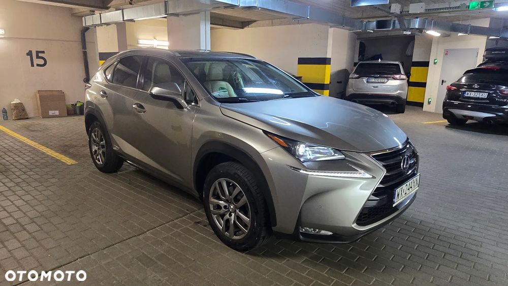 Lexus NX 300h Comfort AWD - 8