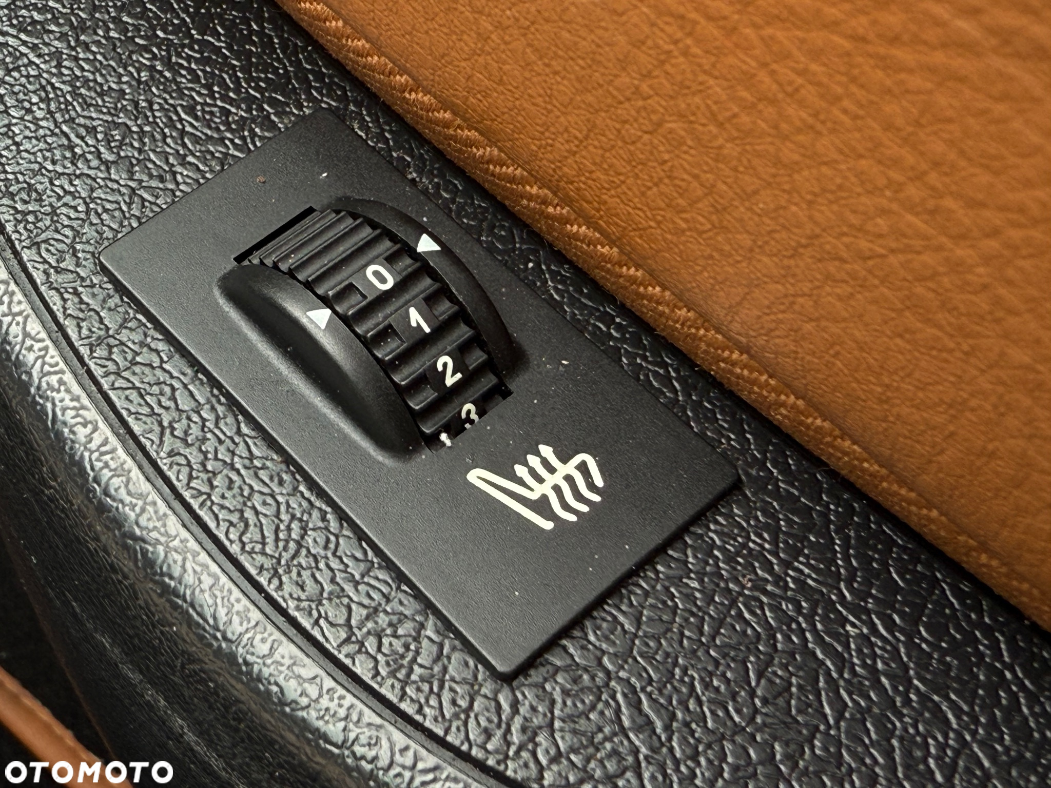 Peugeot 207 CC 120 VTi Premium - 28