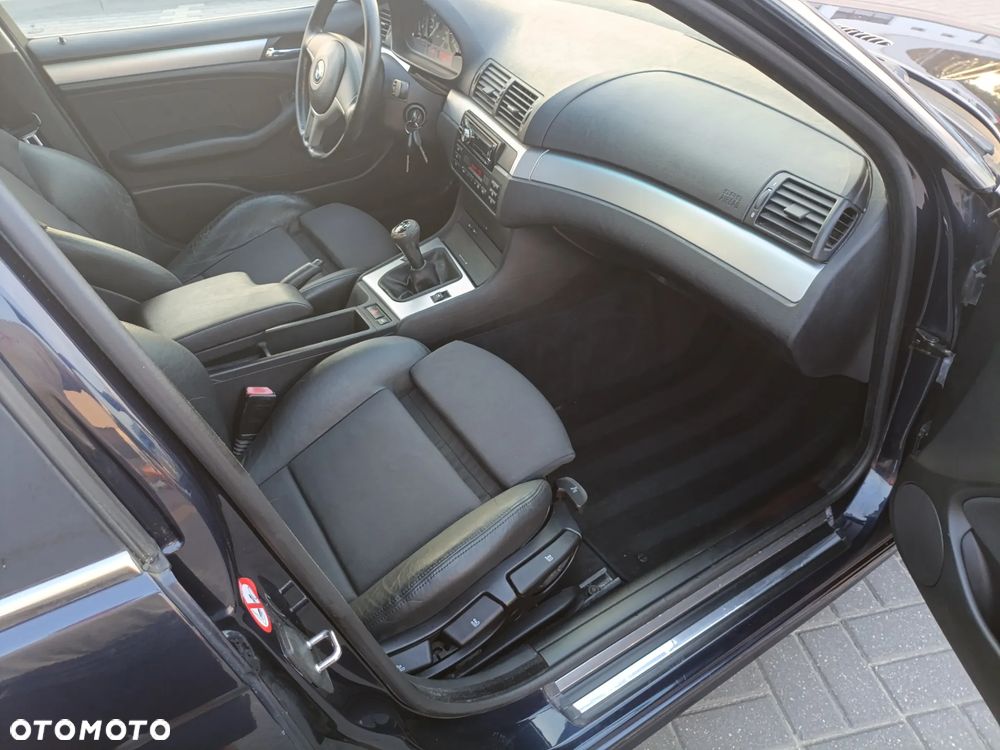 BMW Seria 3 320i Edition Exclusive - 6