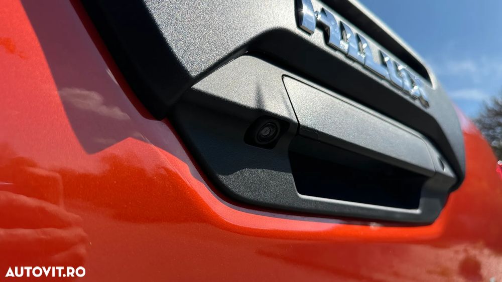 Toyota Hilux 2.8D 204CP 4x4 Double Cab AT MHEV Invincible Color Edition (3E5) - 15