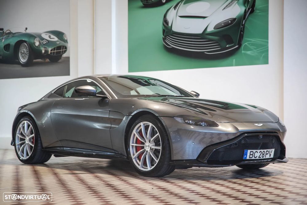 Aston Martin Vantage Coupe V8