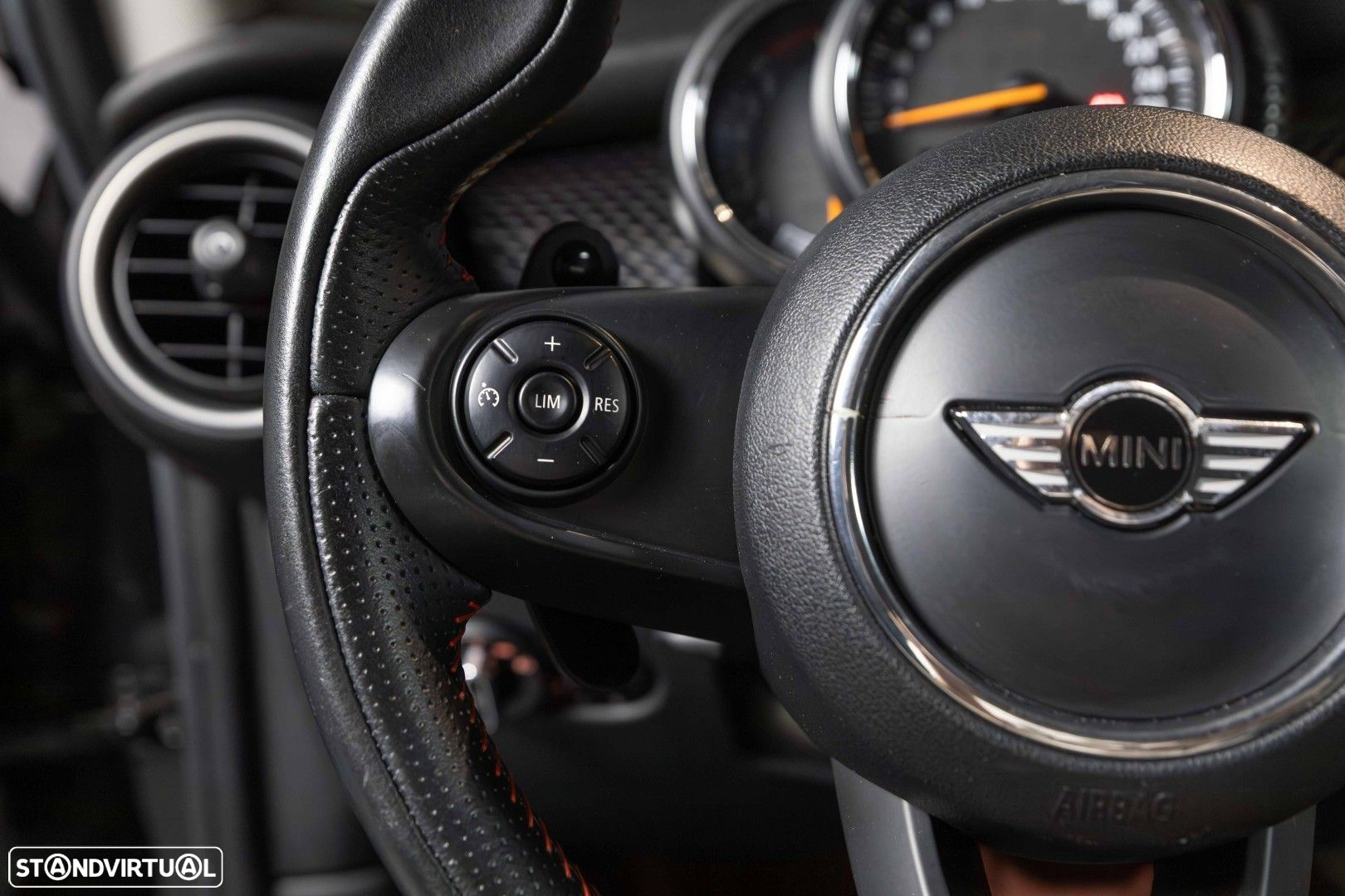 MINI 3 Portas Cooper S Auto - 26