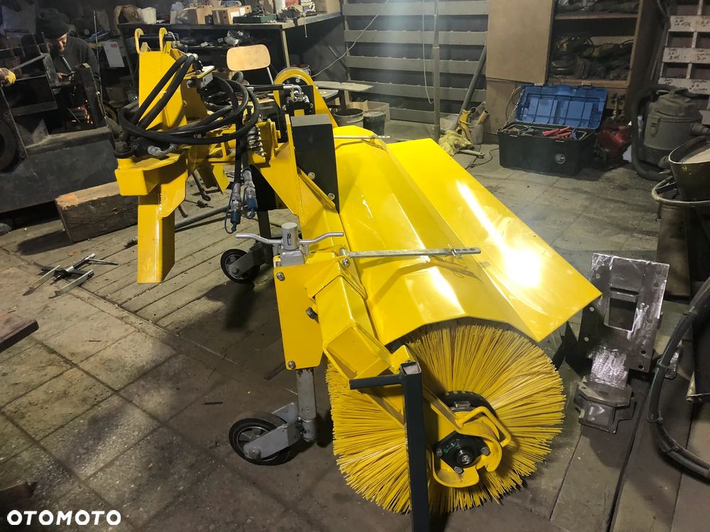 Zamiatarka odśnieżarka szczotka hydrauliczna GMR Stensballe Kubota Iseki - 5