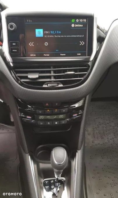 Peugeot 208 1.2 PureTech Allure S&S EAT6 - 9