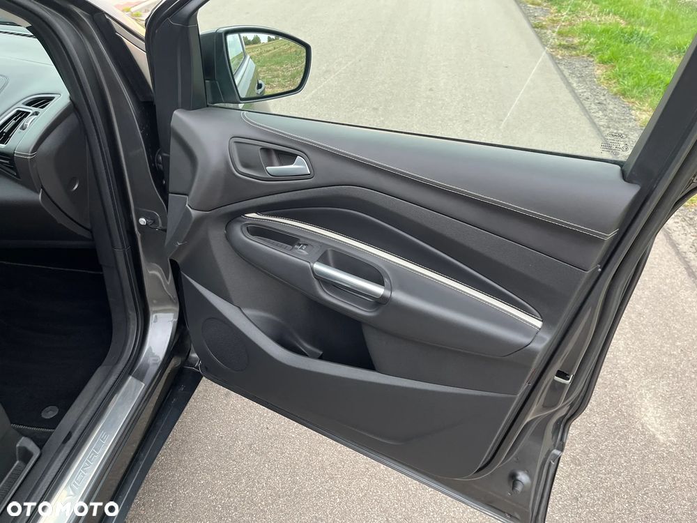 Ford Kuga Vignale 2.0 TDCi AWD - 24