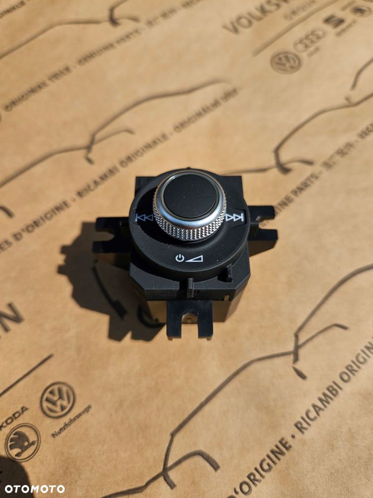 audi tt 8s przycisk regulacji głośności 8s1919616 - 2