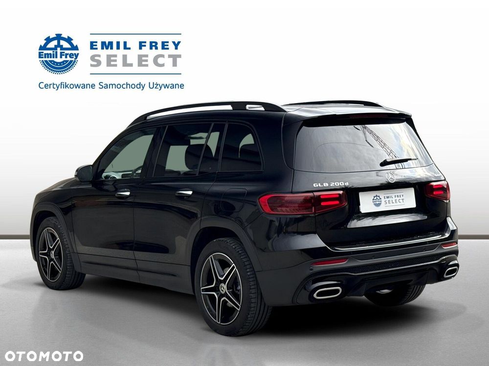 Mercedes-Benz GLB - 4
