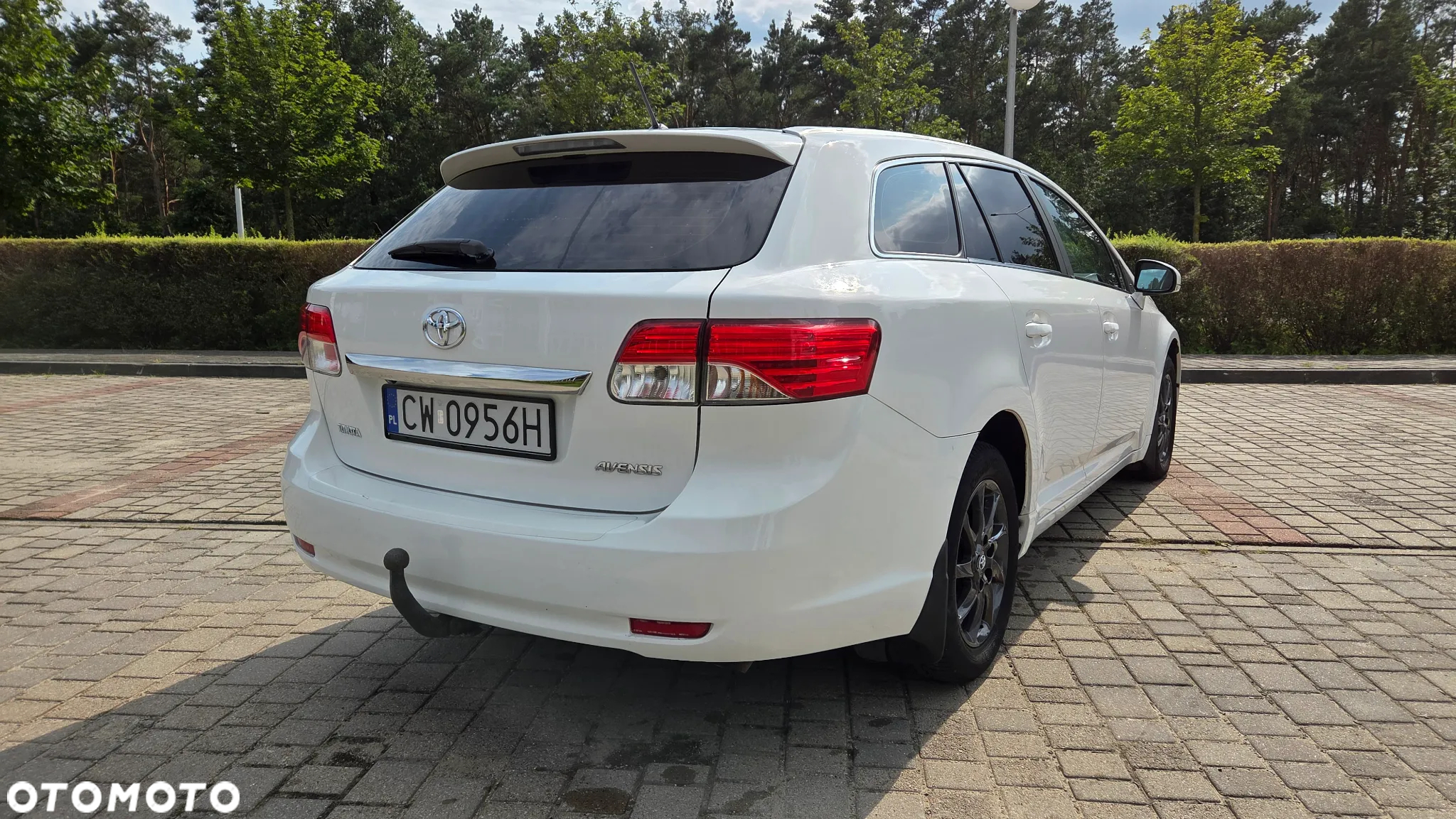 Toyota Avensis 2.0 D-4D Premium - 11