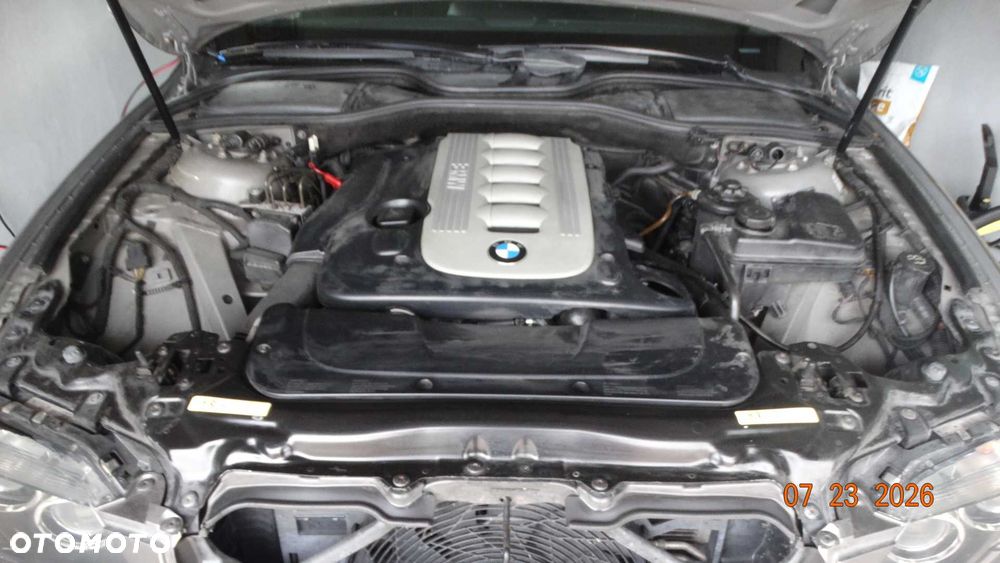 BMW Seria 7 - 8