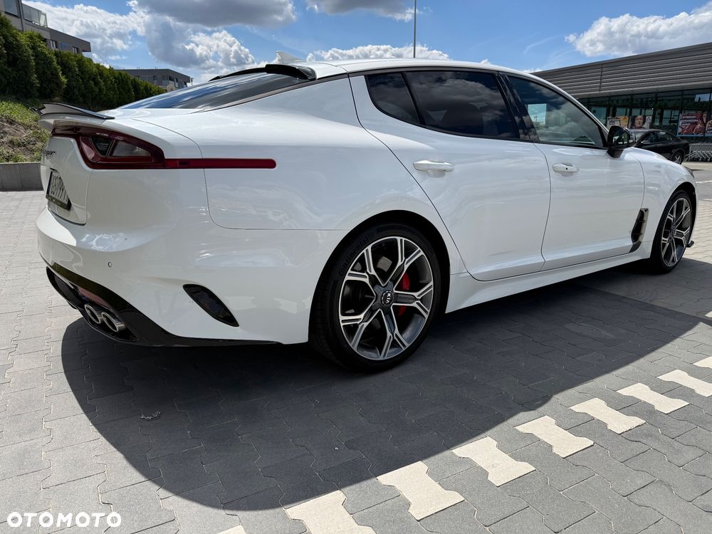 Kia Stinger 2.0 T-GDI GT Line - 10