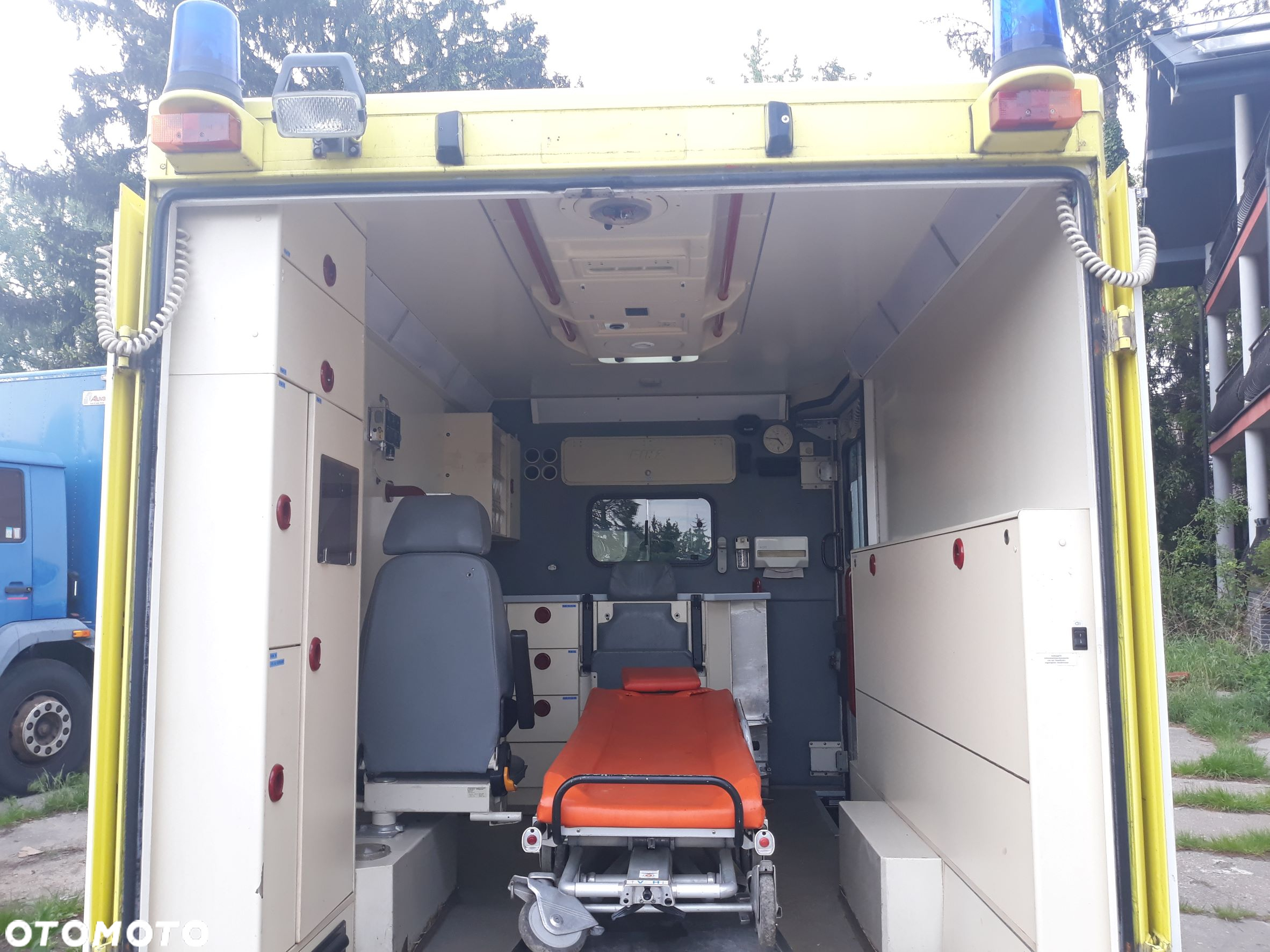 Mercedes-Benz Sprinter 312D AMBULANS - 14