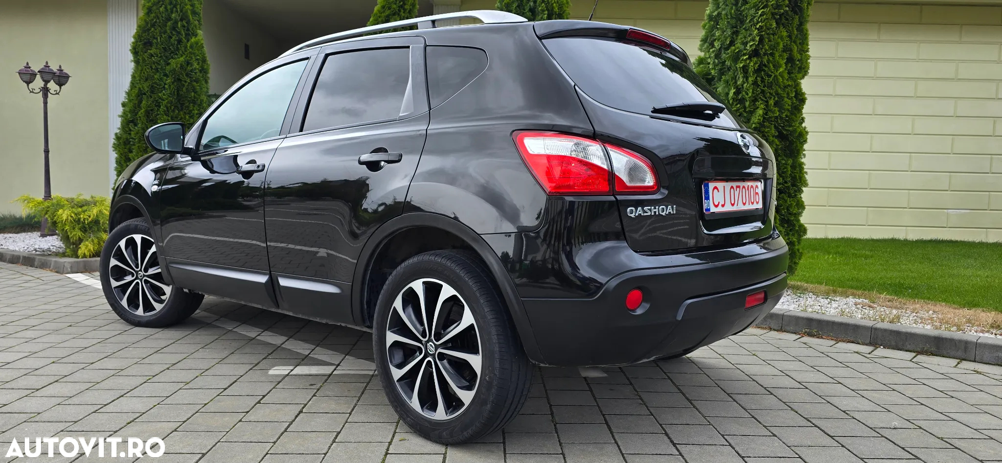 Nissan Qashqai 1.6 DCI 4 x 4 DPF tekna - 3