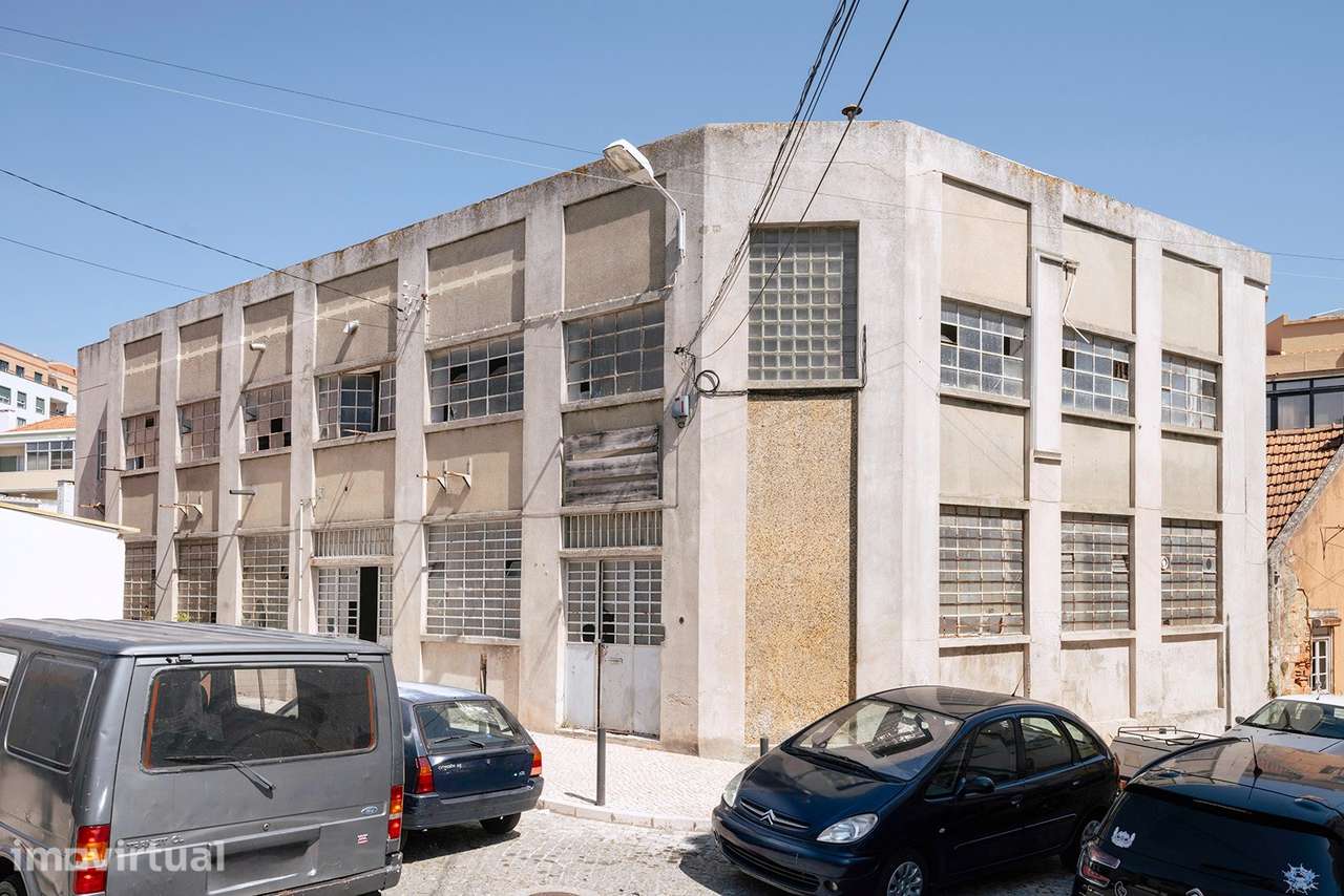 Armazém - Projecto aprovado - Licença paga - Algés - Oeiras - Grande imagem: 3/11