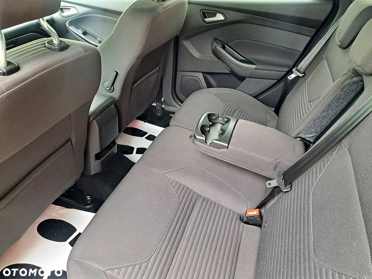 Ford Focus 1.5 EcoBoost Start-Stopp-System TITANIUM - 9