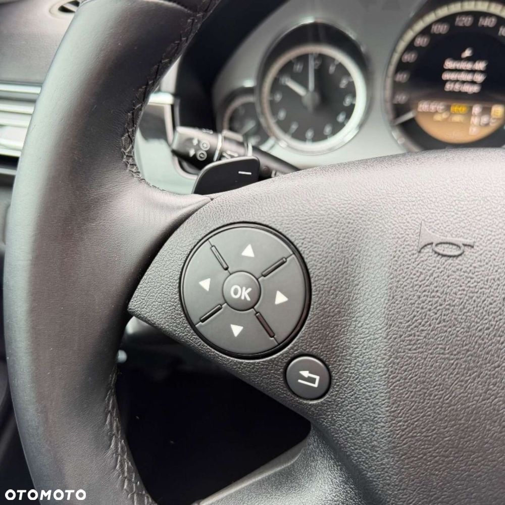 Mercedes-Benz Klasa E - 36