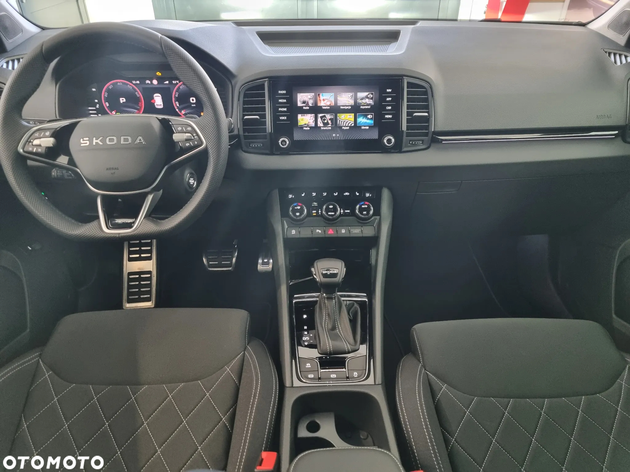 Skoda Karoq 1.5 TSI ACT Sportline DSG - 18