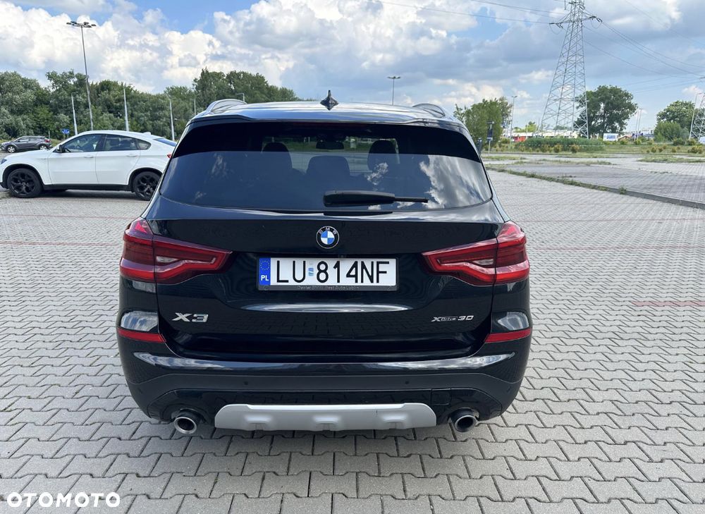 BMW X3 xDrive30i Luxury Line - 7
