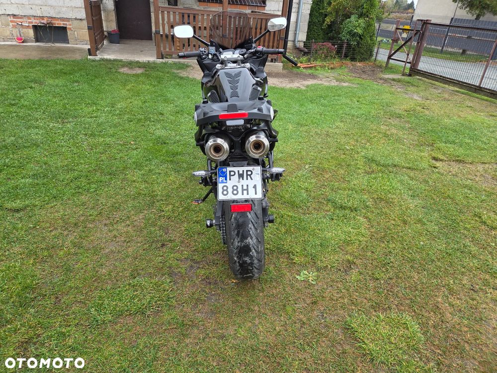 Yamaha FZ6 - 4