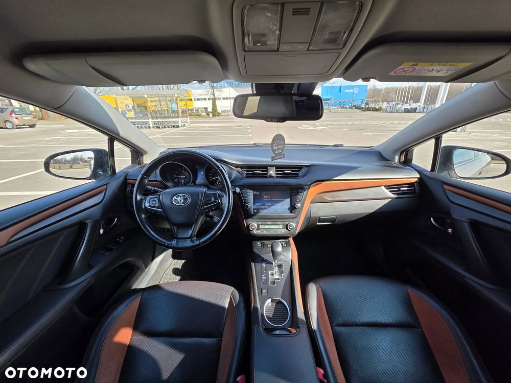 Toyota Avensis 1.8 Prestige MS - 8