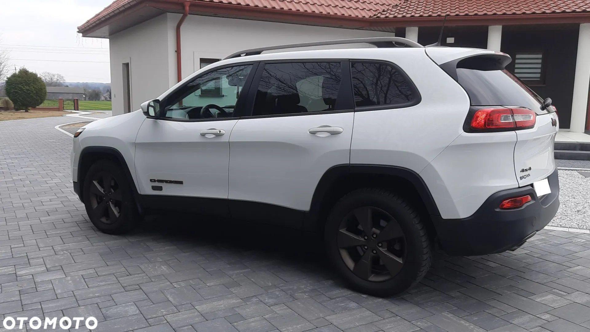 Jeep Cherokee - 6