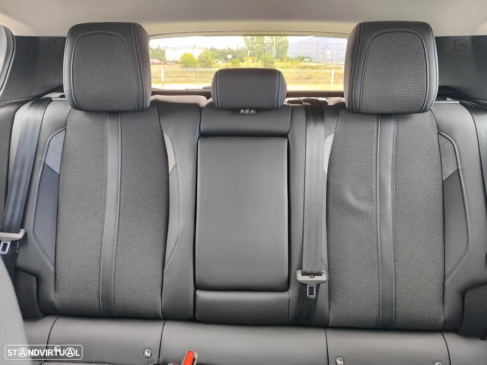 Peugeot 308 1.2 PureTech Allure - 26