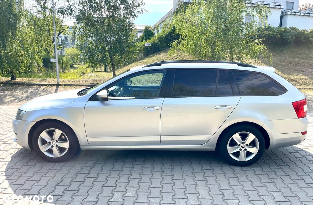 Skoda Octavia 2.0 TDI Ambition DSG - 8