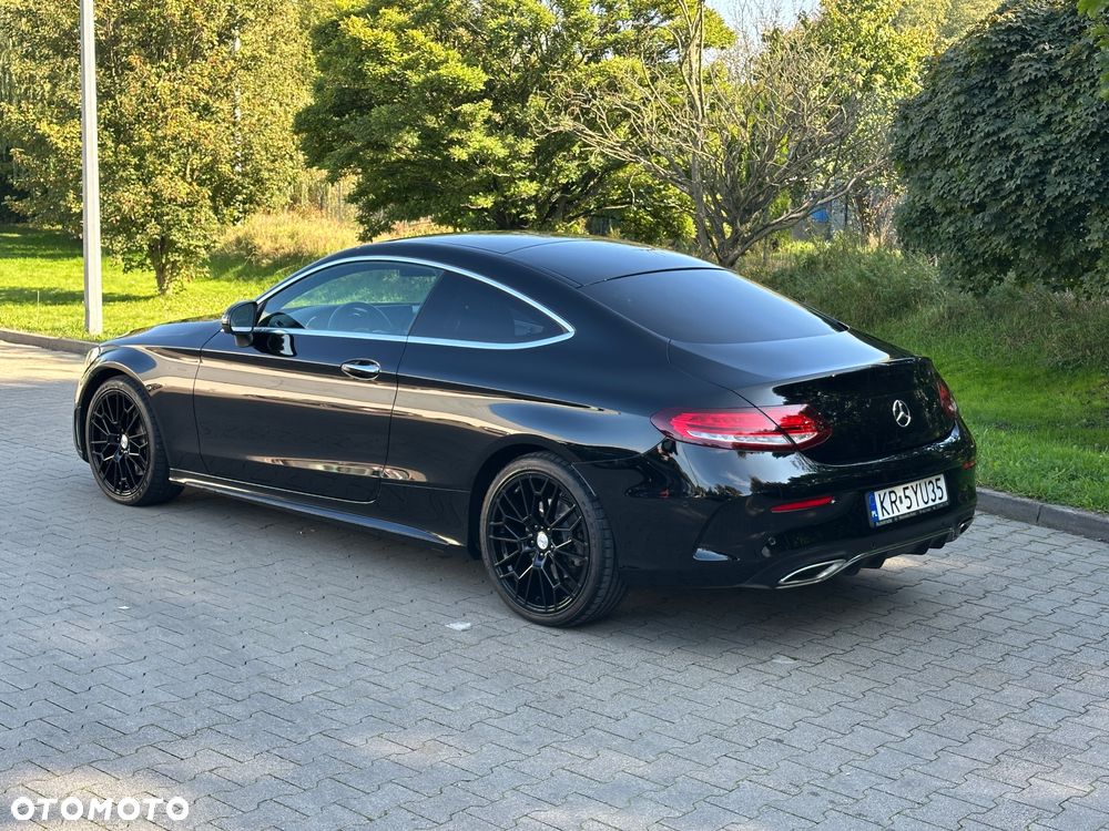 Mercedes-Benz Klasa C 300 9G-TRONIC - 6