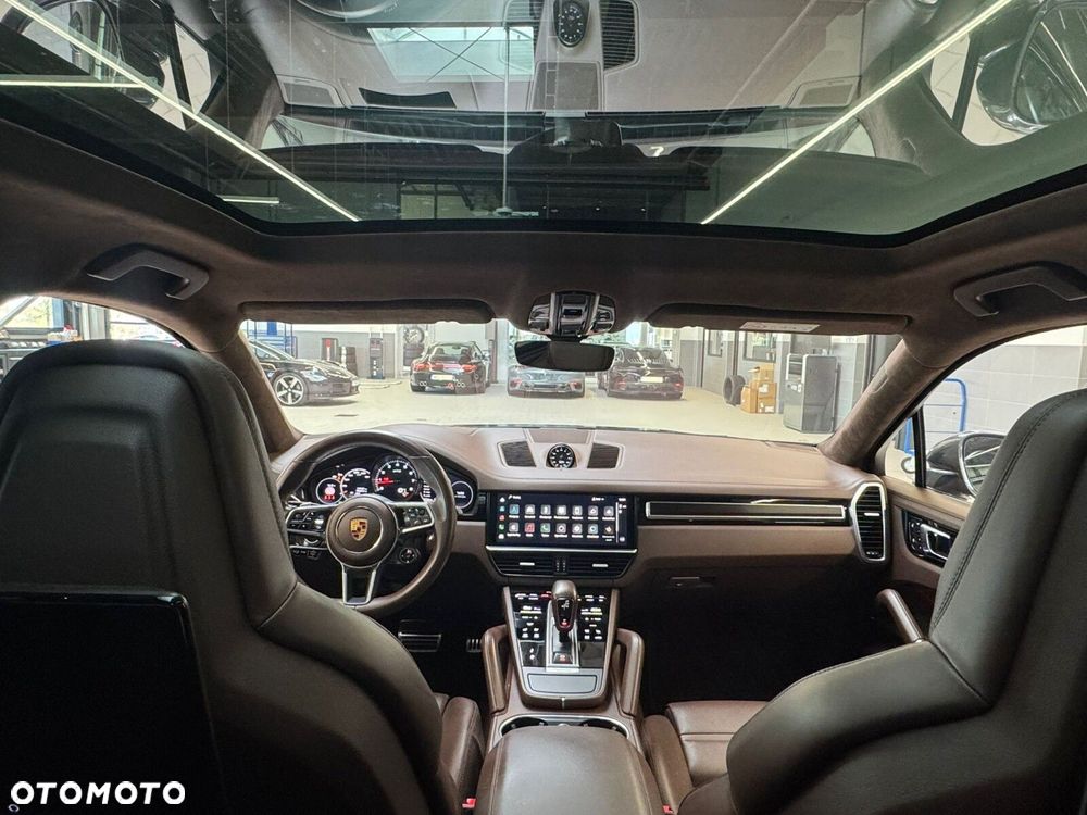 Porsche Cayenne - 31