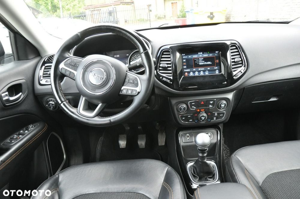 Jeep Compass - 13