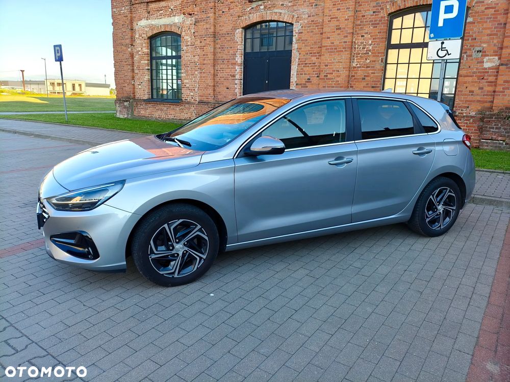 Hyundai i30 1.6 D Comfort DCT - 10