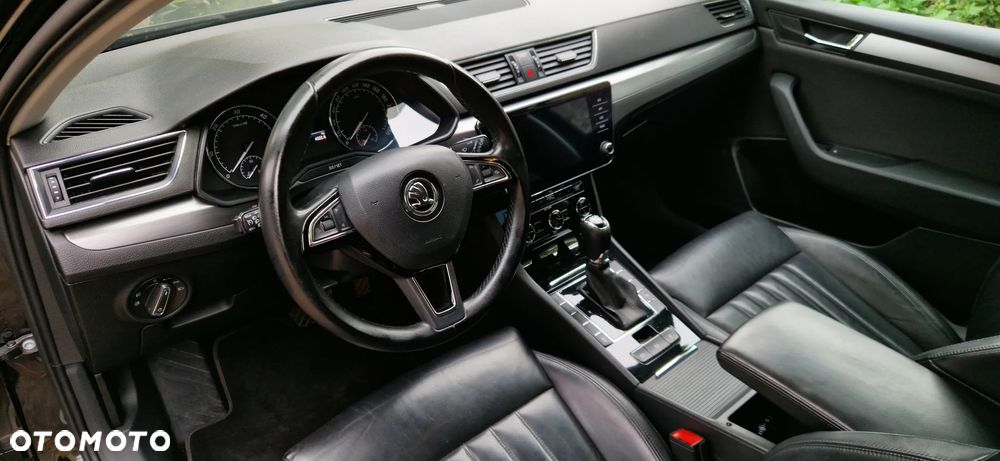 Skoda Superb 1.6 TDI Style DSG - 18