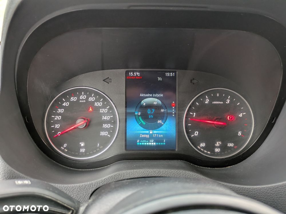 Mercedes-Benz Sprinter - 12