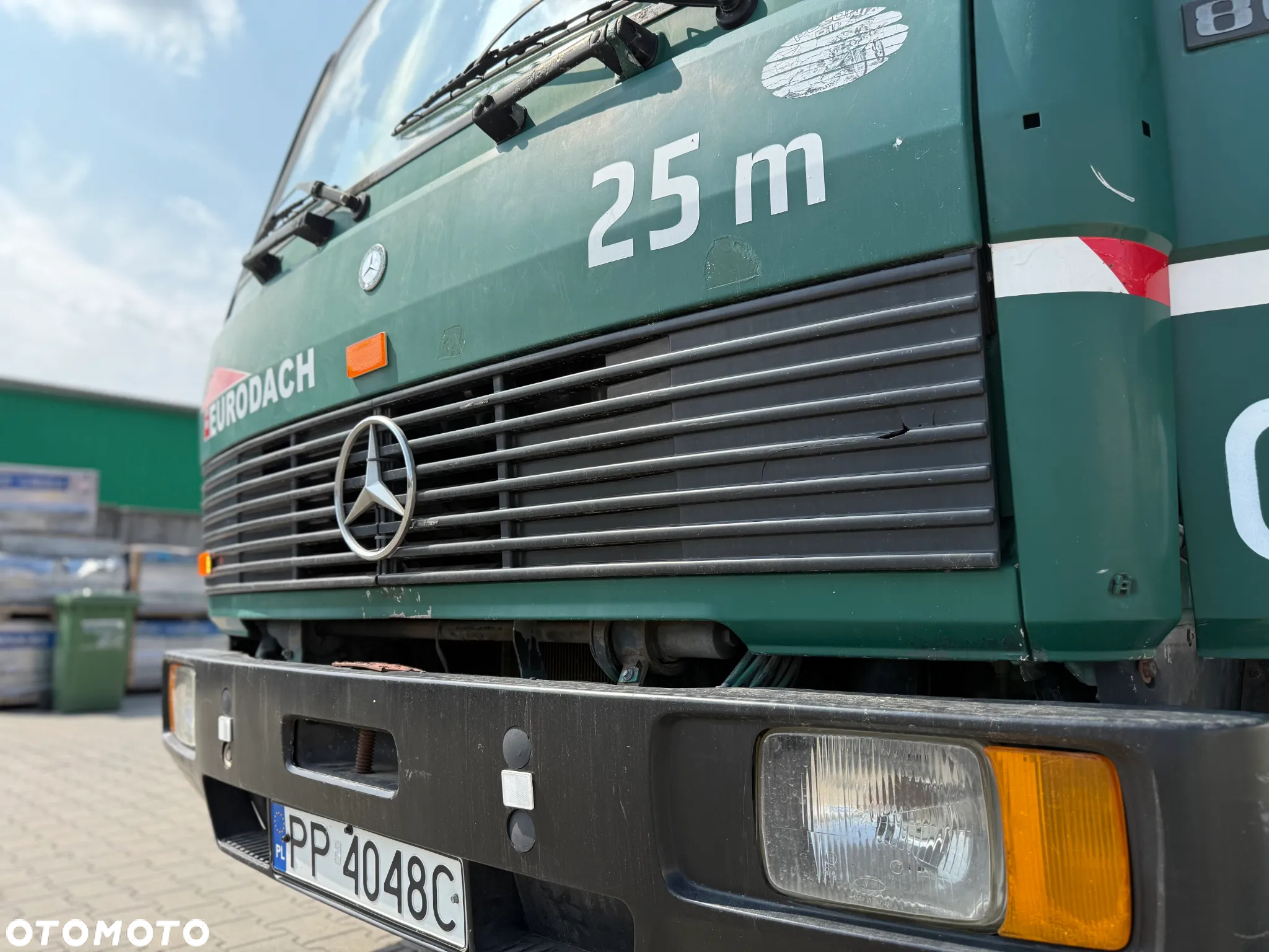 Mercedes-Benz - 23