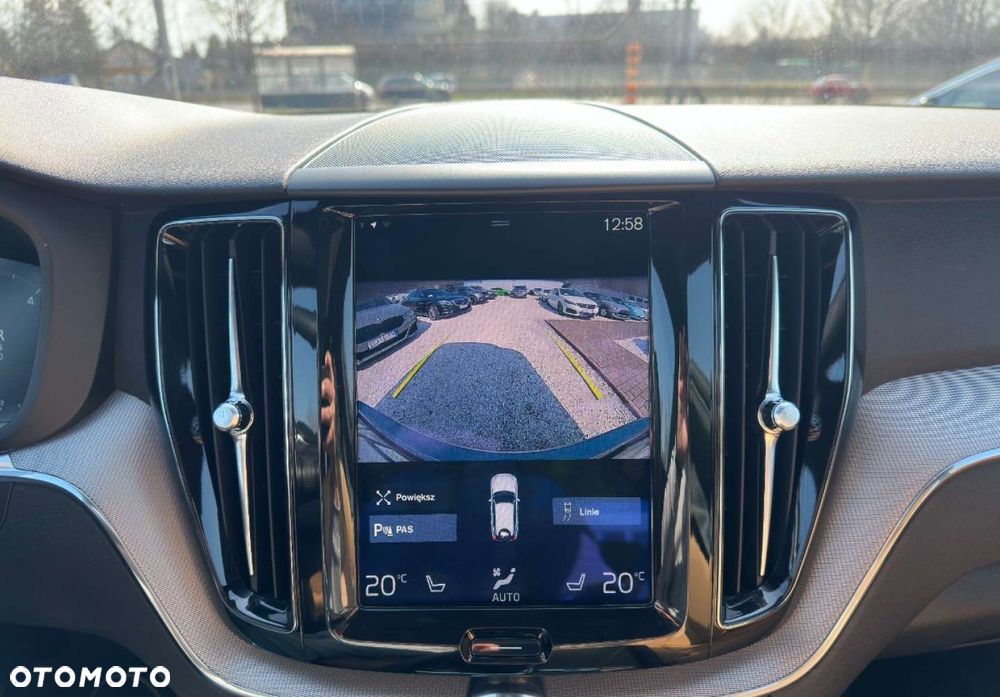 Volvo XC 60 - 16