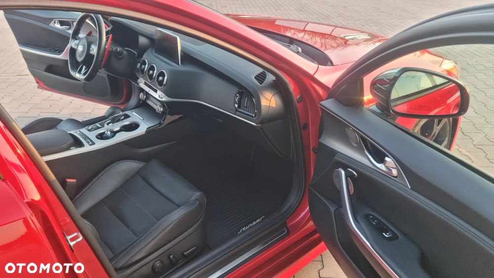 Kia Stinger 3.3 T-GDI V6 GT AWD - 10