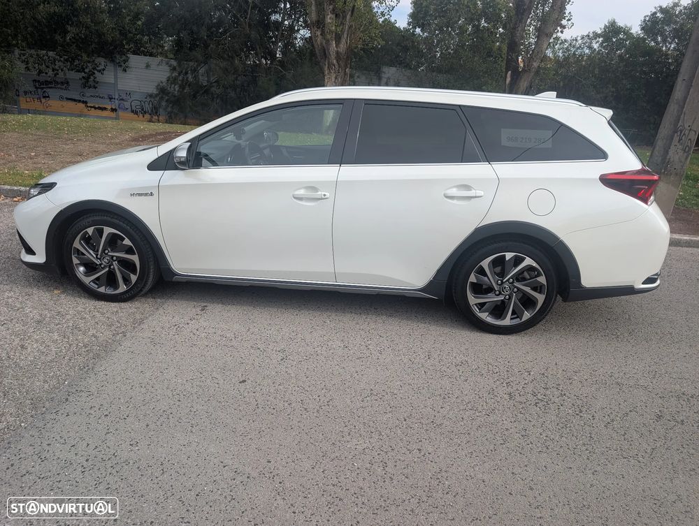 Toyota Auris Touring Sports 1.8 HSD Freestyle - 15