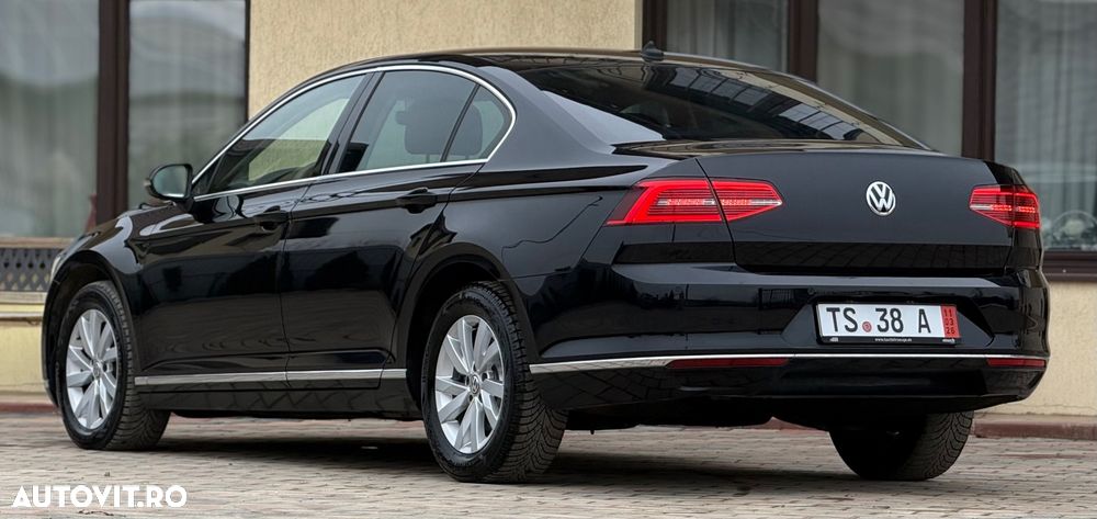 Volkswagen Passat 2.0 TDI DSG Highline - 5
