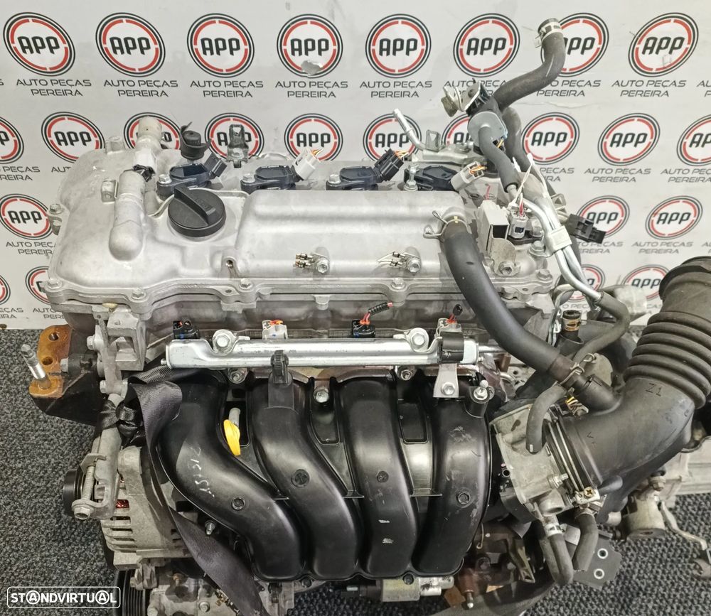 Motor usado Toyota Auris 08 1.6 16V, referência 1ZR-FE, aproximadamente 128900 KMS. - 1