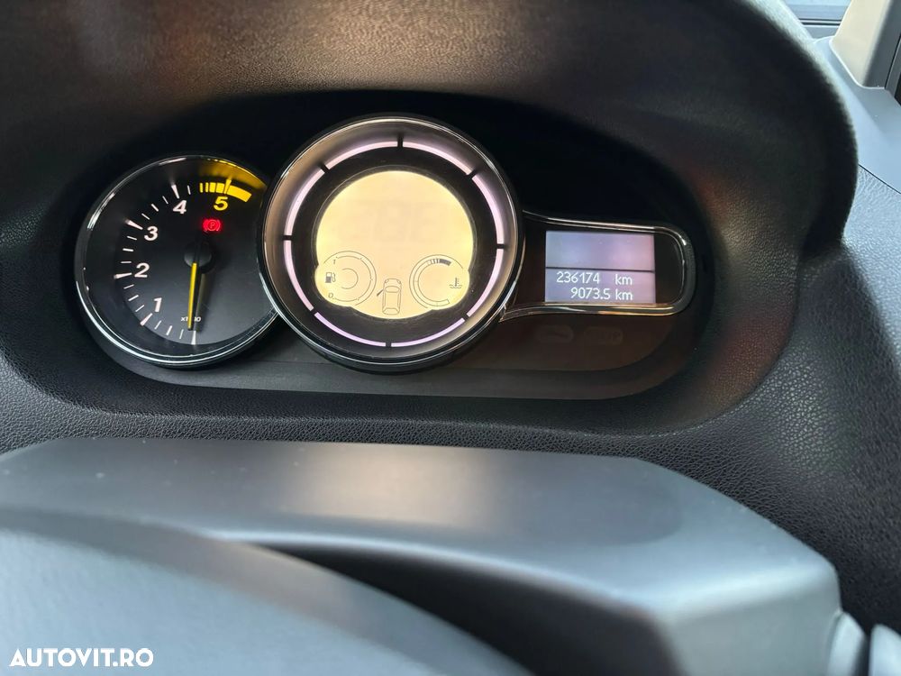 Renault Megane dCi 130 FAP BOSE Edition - 12