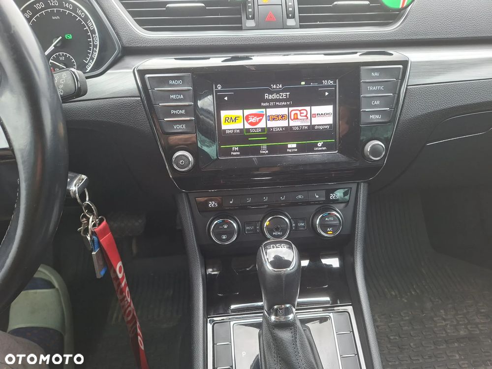 Skoda Superb 2.0 TDI DSG Premium Edition - 21