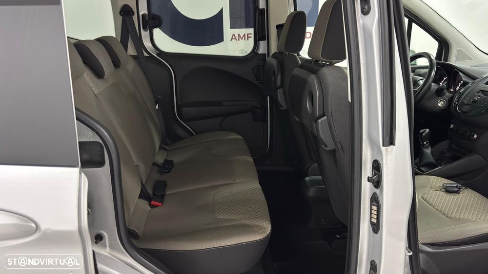 Ford Tourneo Courier 1.0 EcoBoost Titanium - 9