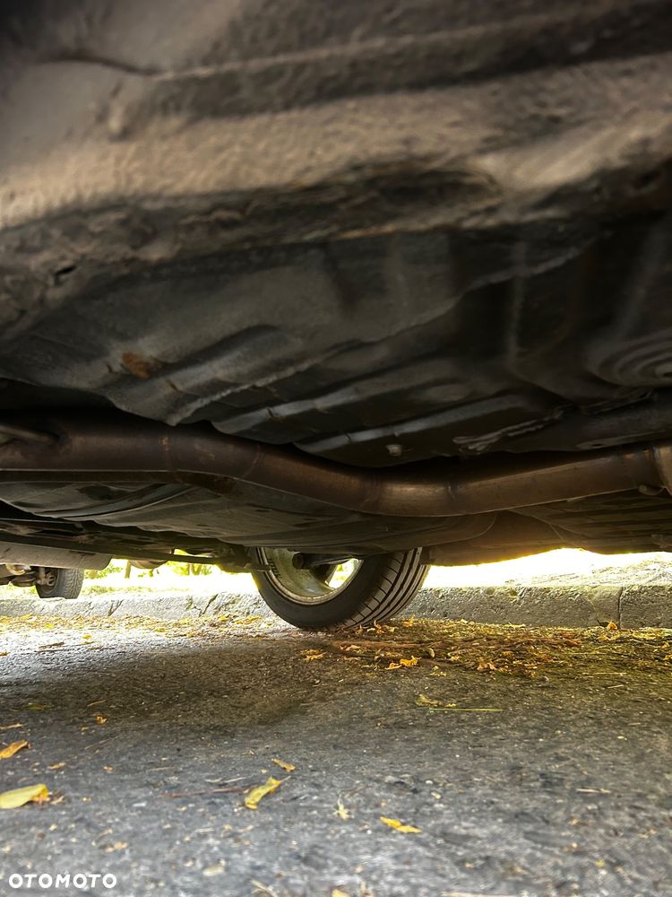 Mazda 323F 2.0 V6 GT - 35