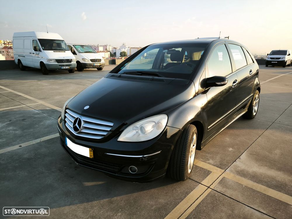 Mercedes-Benz B 180 CDI — fotografia 5